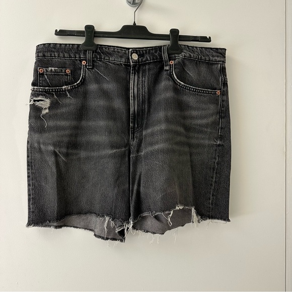 Zara distressed denim shorts - Picture 1 of 3